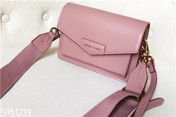 小ck邮差包真假辨别图,小ck包怎么看真假