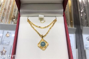 金镶玉吊坠一般多少钱,金包玉吊坠一般多少钱
