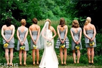 中式伴娘服配什么鞋子,伴娘服配什么鞋子 中式伴娘服配什么鞋子,伴娘服配什么鞋子