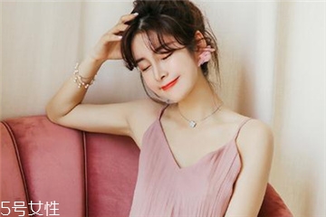 吊带式睡衣英文,吊带式睡衣又包括哪些 吊带式睡衣英文,吊带式睡衣又包括哪些