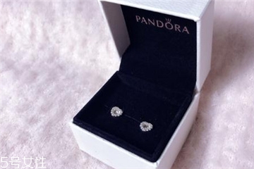 纯银耳钉什么牌子最好,纯银耳钉哪个牌子好?银饰品牌前十排行榜