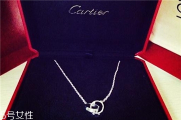 铂金项链洗澡可以戴吗?,铂金钻石项链可以戴着洗澡吗