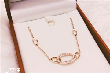 18k金项链容易断吗 要看链子粗细,18k金项链容易断吗?