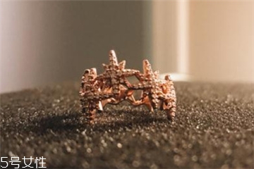 玫瑰金戒指保养注意事项,玫瑰金项链怎么保养