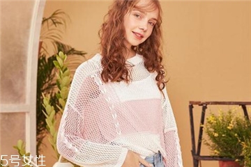 轻薄针织衫搭配,轻薄针织衫英文 轻薄针织衫搭配,轻薄针织衫英文