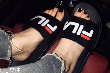 什么是沙滩鞋,沙滩鞋能当凉鞋穿吗