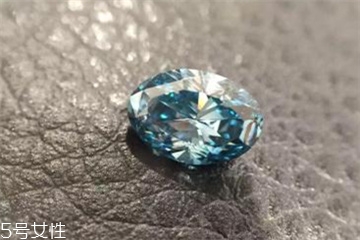彩钻怎么看真假,钻石真假怎么区分
