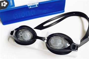 泳镜什么颜色好看,泳镜什么颜色好