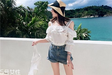 一字肩上衣图片,一字肩的衣服