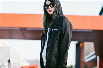 皮肤衣什么颜色最防晒排行榜,什么颜色衣服最防晒