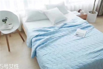 新买的夏凉被用不用洗,夏凉被能洗吗