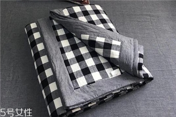 夏凉被用套被罩吗,被子套被套