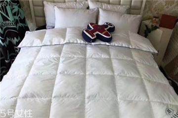 羽绒服被雨淋了怎么办,羽绒服淋雨了怎么办