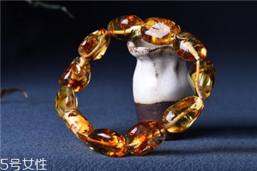 琥珀手链的功效和作用,琥珀手链的功效和禁忌