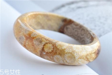 珊瑚玉手镯的市场价格,珊瑚玉手镯价格 珊瑚玉手镯的市场价格,珊瑚玉手镯价格