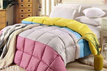 羽绒被什么季节盖合适,羽绒被什么季节盖好