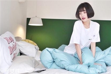 洗羽绒服用什么洗得最干净,在家怎样洗羽绒服又干净又快