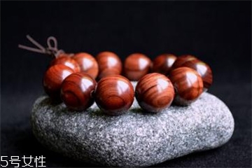 紫檀柳手串怎么盘玩,紫檀柳手串怎么盘包浆