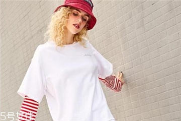 拼接假两件t恤怎么搭配,假两件女t恤 拼接假两件t恤怎么搭配,假两件女t恤