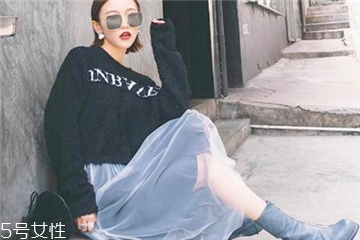 蕾丝网纱半身裙搭配,蕾丝网纱半身裙配什么短上衣