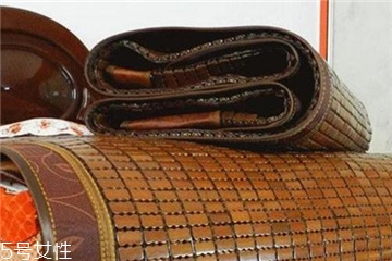 碳化席是什么意思,金砖凉席跟碳化凉席区别