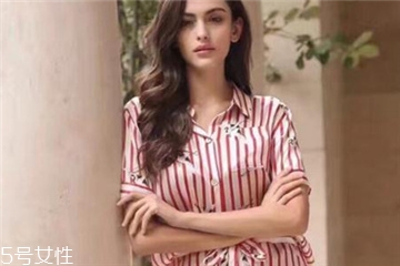 真丝上的黄斑怎么洗掉,真丝泛黄如何清洗 真丝上的黄斑怎么洗掉,真丝泛黄如何清洗