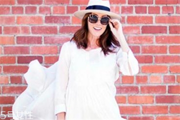 雪纺染色怎么洗掉,雪纺油渍怎么洗掉