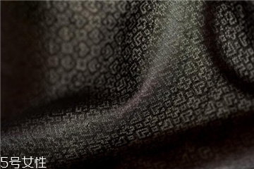 香云纱是真丝吗,香云纱是真丝吗它和真实有啥区别