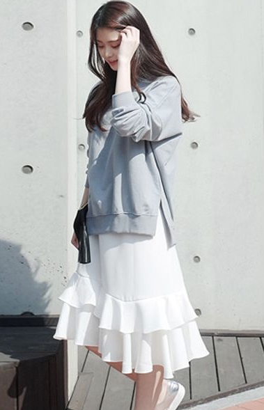 小白裙配什么上衣图片,小白裙配什么上衣好看?