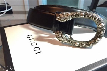 皮带上的油如何清洗,皮表带沾油了怎么清洗