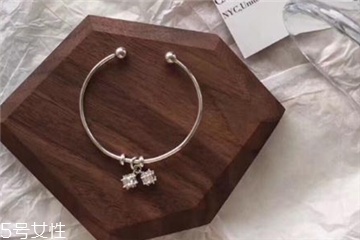 手镯戴不进去怎么办,玉手镯取不下来怎么办?终极绝招! 手镯戴不进去怎么办,玉手镯取不下来怎么办?终极绝招!