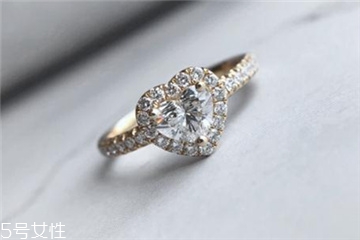 钻戒不闪什么原因,钻戒怎么不是很闪