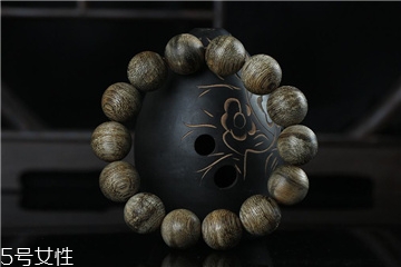 沉香手串是什么味道,沉香手串味道是什么味