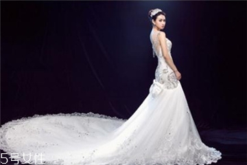 婚纱高定款多少钱,一套高定婚纱多少钱