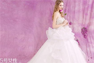 衣服上的口红怎么处理,口红衣服上的口红怎么洗掉