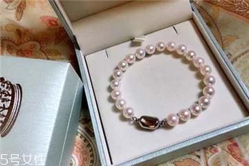 珍珠手链断了怎么接起来,珍珠项链绳子断了怎么办