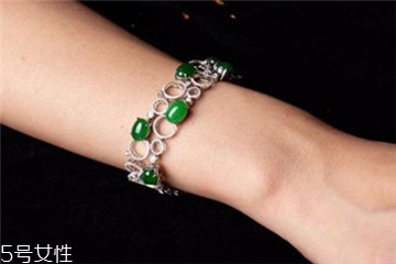 翡翠手链戴哪只手好,翡翠手镯戴在哪只手好