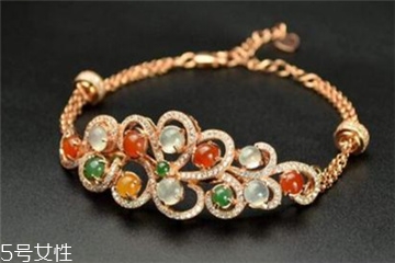 翡翠手链一般多少颗,翡翠手链一般几颗珠子翡翠手串念珠数量含义