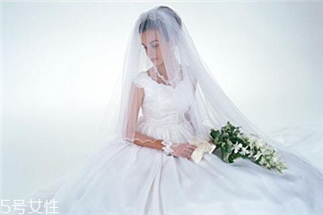 结婚需要几套婚纱,结婚婚纱是男方买还是女方买