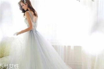 自己的婚纱可以借给别人穿吗,婚纱能借别人穿吗