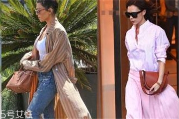 条纹衬衫女怎么搭配,条纹衬衫外面搭配什么外套 条纹衬衫女怎么搭配,条纹衬衫外面搭配什么外套