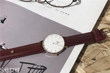 万国手表小表盘功能介绍,阿玛尼手表小表盘功能介绍