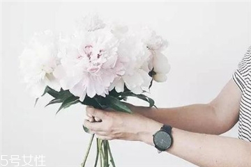 换手表电池多少钱,手表换电池怎么换?