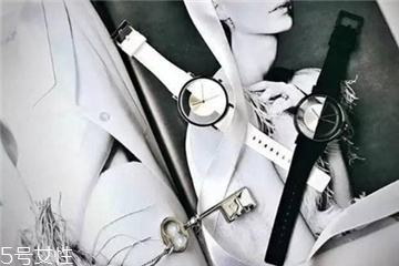 手表换个电池多少钱,卡地亚手表换电池多少钱