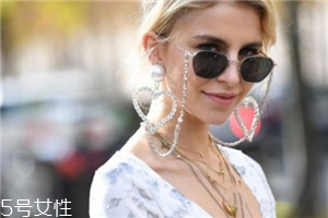 太阳镜一般多少钱的比较好点,太阳镜什么价位合适 太阳镜一般多少钱的比较好点,太阳镜什么价位合适