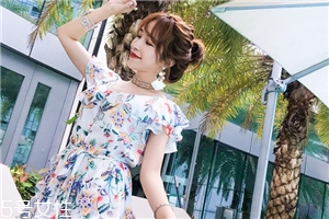 V领连体裤裙,V领连体裤配什么样的颈链 V领连体裤裙,V领连体裤配什么样的颈链