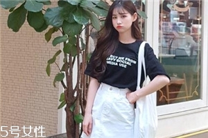 穿黑色衣服会晒黑吗,夏天容易晒黑还是冬天