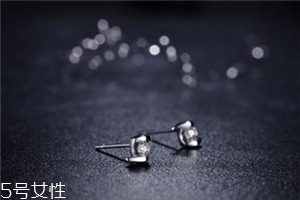 耳钉扣太紧怎么办,耳钉扣太紧小窍门