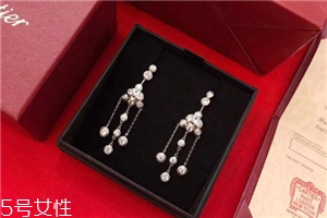 耳环买黄金还是铂金的,耳环铂金好还是黄金好