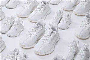 yeezy350纯白补货,yeezy350黑红补货